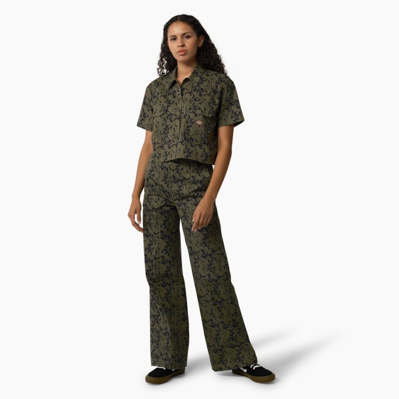 Green Women's Dickies Drewsey Camo Cropped Work Shirts | ROL703489