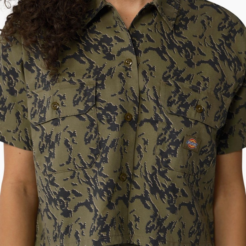 Green Women's Dickies Drewsey Camo Cropped Work Shirts | ROL703489